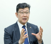 삼성전자 사장 출신 고동진 의원, 어디 주식 있나 봤더니…