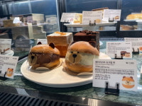 2030 빠졌다더니…신분증 들고 가야하는 스타벅스 야심작 [현장+]