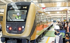 김포골드라인 출근시간 비상제동…지옥철에 갇혀 호흡곤란 호소키도