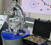 1147회 로또 1등 7, 11, 24, 26, 27, 37…1등 8명