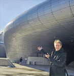 조롱받던 DDP, 10년 지나니 핫플…관습에 도전해야 도시 발전