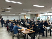 점심 한끼 3000원 미친 가성비…지하철 타고 먹으러 와요