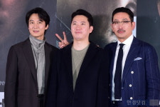 [포토] 김남길-김진황 감독-하정우, 브로큰 기대하세요~