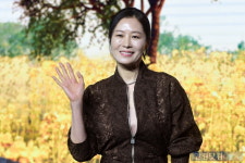 문소리 내 젊은 시절이 아이유? 곤란한데…