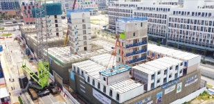 아파트·호텔, 공장서 만들어 조립…인건비 폭등에 레고 건축 뜬다