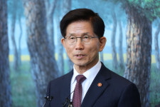 김문수, 대선출마 선언…국가적 어려움 해결 책임감 느껴