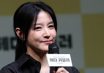 이영애vs이혜영, '헤다 가블러' 맞대결에…