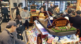 이마트, 서울 고덕동에 푸드마켓 특화점포 열어…신선식품·즉석조리 코너가 매장 95% 차지