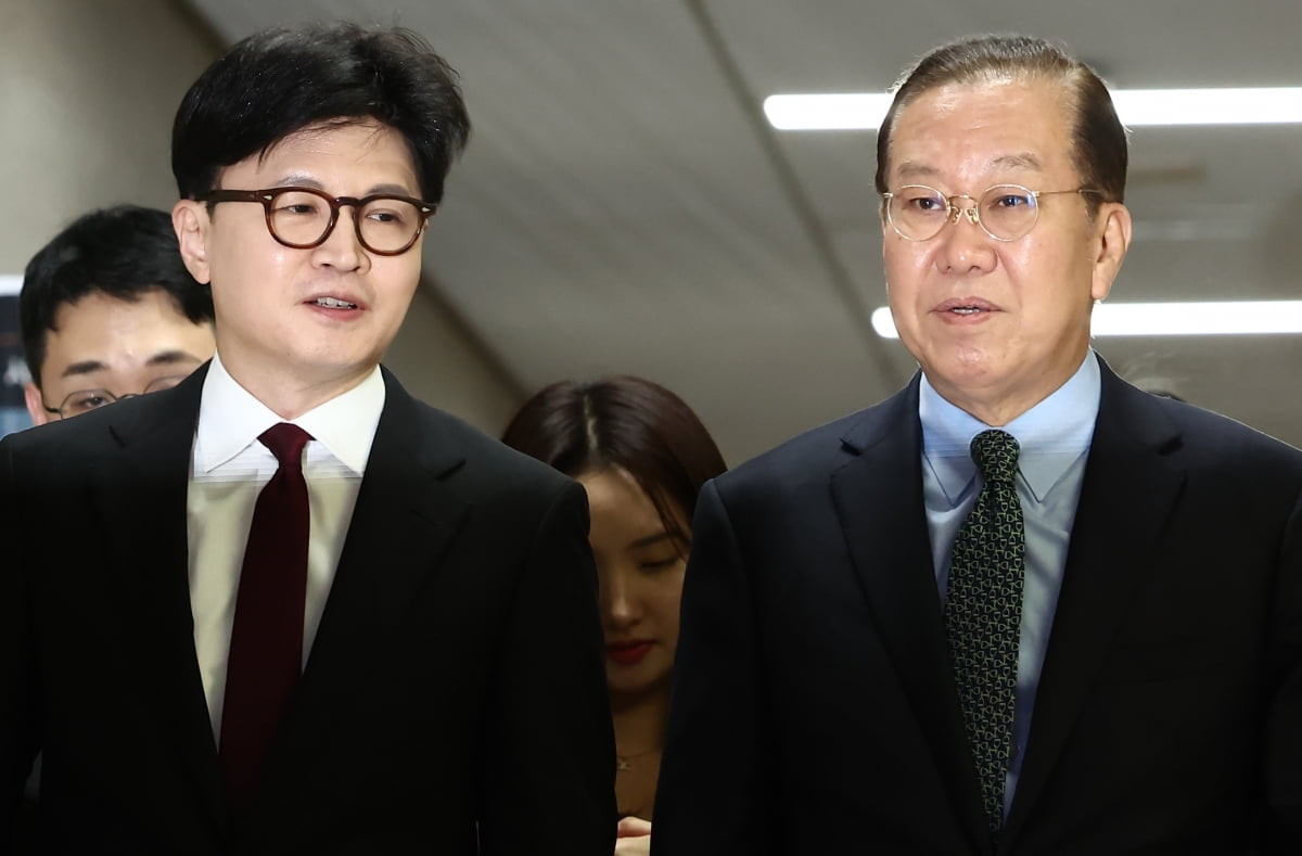 국민의힘 내부 갈등, 대선 방해와 쇄신 장애물로 격화