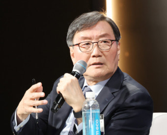 MB정부 초대 금융위원장 전광우 