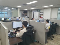 빽다방은평DYB점 | 주가 5만6000원→7000원…빽다방이 손 안 뗀 이유 '반전' [윤현주의 主食이 주식]