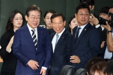 무더위 여전한데…벌써 금투협회장 선거전 나선 전·현직 CEO [돈앤톡]