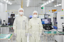 美 한식당 전설의 웨이터였다더니…1100억 부자 된 50대 [윤현주의 主食이 주식]