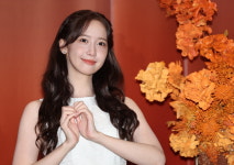 윤아잡화화장품 | 12만원 '윤아 화장품', 5만원에 팔길래…여친 사다줬더니 '이럴 줄은'