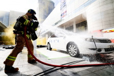 [포토] 지하주차장 화재 가정한 안전한국훈련…불길 잡아라