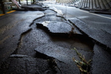 광주 도시철도 2호선 인근 도로 싱크홀…상수도관 파손