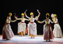 전통 춤이 어려워? 한국 무용 종합선물세트 대령이요