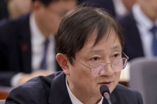 카페블루포트 금융감독원 지하1층점 | "힘 실어달라"…대통령 앞에서 금융위-금감원 수장 '신경전' [신민경의 여의도발]