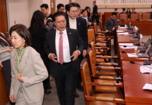 [포토] 고성 오고가는 국회 법사위