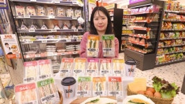 맛·식감·패키지 다 잡았다…이마트24 승부수 통했다