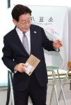 [포토] 李대통령, 삼청동 주민센터서 사전투표