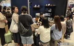 이 맛을 왜 이제 알았을까…2030, 커피 대신 이것 마신다 [박수림의 요즘 여기]