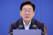 [단독] 靑, '국가투자 전담' 수석급 조직 신설 검토