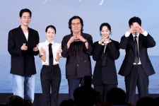 이창동 신작에 베니스가 반했다…'가능한 사랑' 비평가상 수상