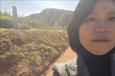 이진숙, 李대통령 부모 묘소 찾더니…