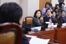 서영교 