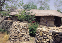 [고향가는길]반질반질한 툇마루 속삭이는 돌담 그립다면