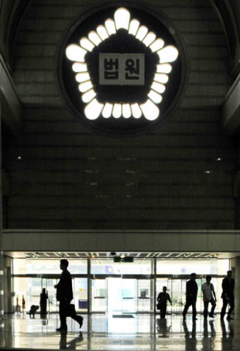 퇴진이냐 봉합이냐 오늘이 고비