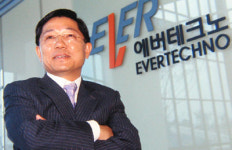 [생생코스닥]에버테크노, “태양광 등 진출…매출 1조 도전”