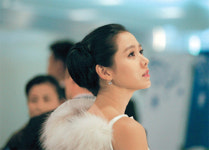 [이영화]어둠이 된 남자, 한 여인에 빛을 주다