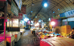 “싼줄 알고 왔는데 안 오른게 없어…제사는 어떻게” 한숨만