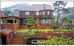 <비전코리아>에코그린타운, 편백香 가득한 펜션…찌든 일상의 짤막한 쉼표