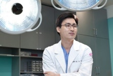 가정의 달, 부모님을 위해 성형외과를 더 많이 찾는 이유