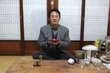 <전통식품명인을 찾아서> ‘아버지의 뒤를 이어, 차(茶)문화를 세계로’