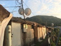 [르포] 개발 무산된 구룡마을 주민들…“불 · 물 피할 집을 달라”
