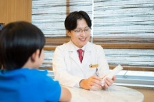 면접의 적 ‘편평사마귀’ 없애는 방법은?