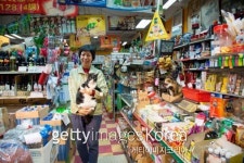 지갑 닫는 왕서방…中 소비재 구매력 추세 하락 조짐