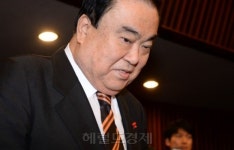 해바헤어(Ha Va Hair) | 해바뀌면 도지는 새정치 ‘우클릭 논란‘