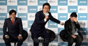 [포토]‘약장수’ 김인권, 영화 잘 부탁합니다~