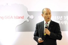 KT, 백령도에 228㎞ ICT 고속도로 뚫었다