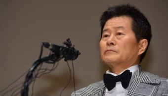 [포토]태진아 기자회견 “억대 도박 절대 하지 않았다” 주장