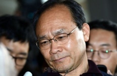 [포토]기자질문에 묵묵부답인 성완종 경남기업회장