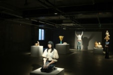 찜질방·모텔이 미술관으로…예술, 근엄함을 벗다