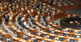 ‘成리스트’에 갇힌 정치권…파행 먹구름 드리우는 4월국회