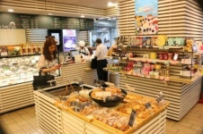 카페창업, 베이커리창업 성공 비결은? 브레댄코 논현역점, 건강한 빵으로 고객 끌어