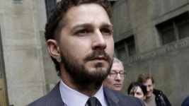 샤이아 라보프 영화 촬영 중 머리, 손 부상